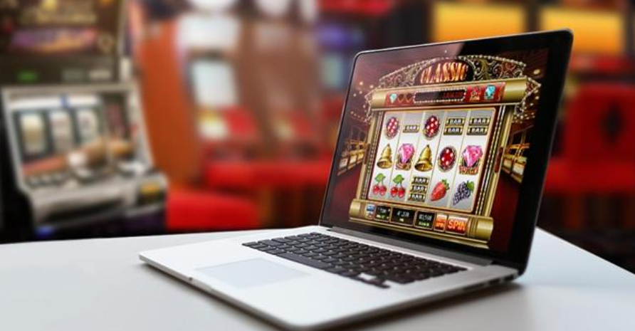 Newbies should start with small bets when they are not familiar with slots.